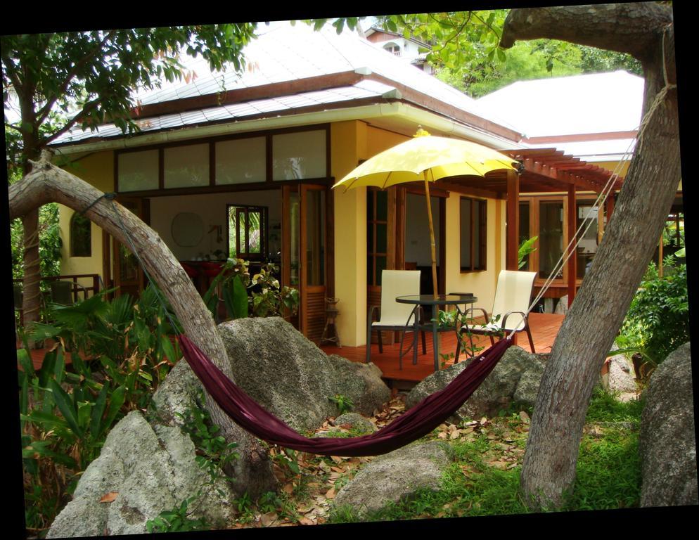 La Cigale Bed and Breakfast Koh Tao Rum bild