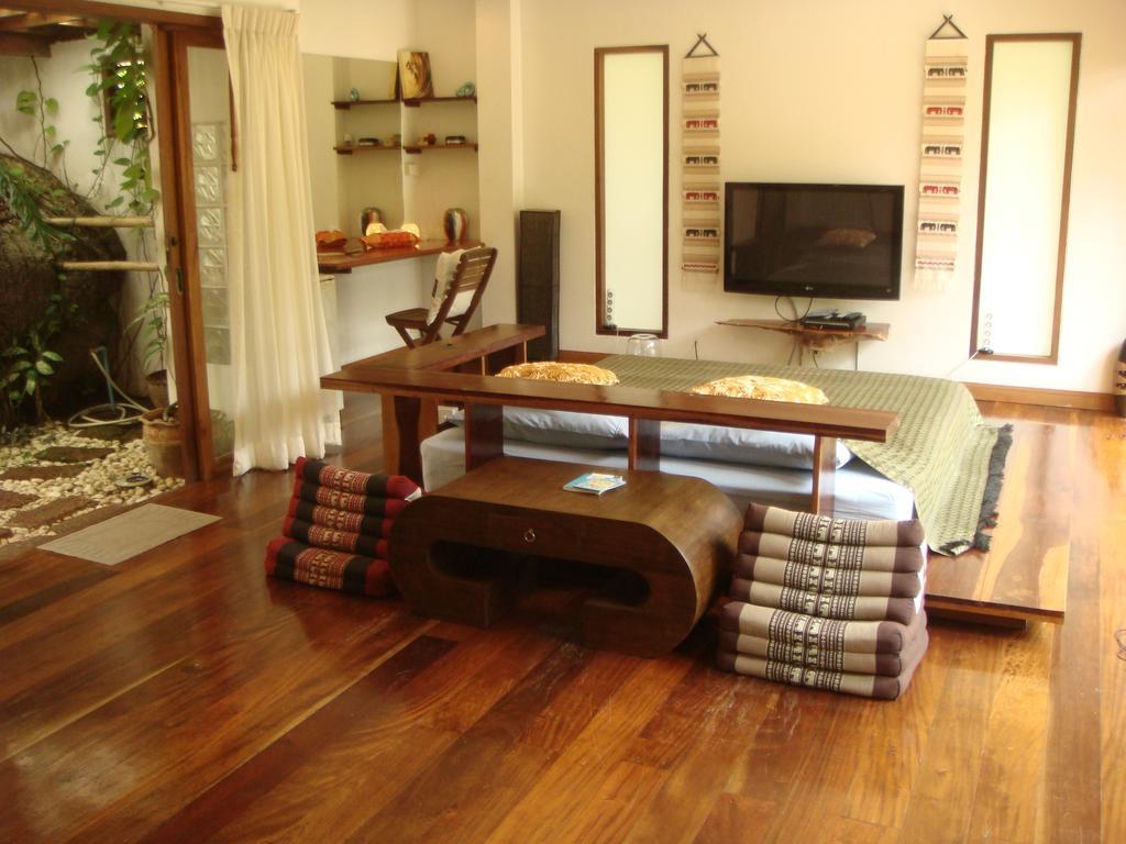 La Cigale Bed and Breakfast Koh Tao Rum bild