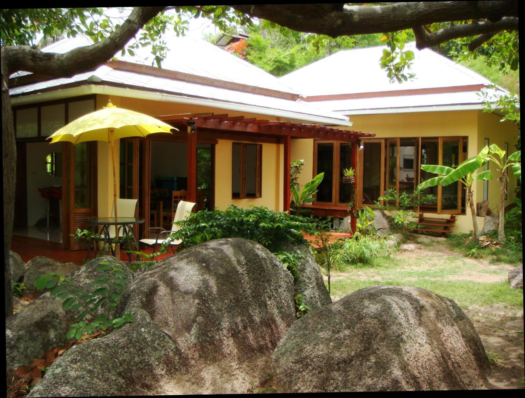 La Cigale Bed and Breakfast Koh Tao Rum bild
