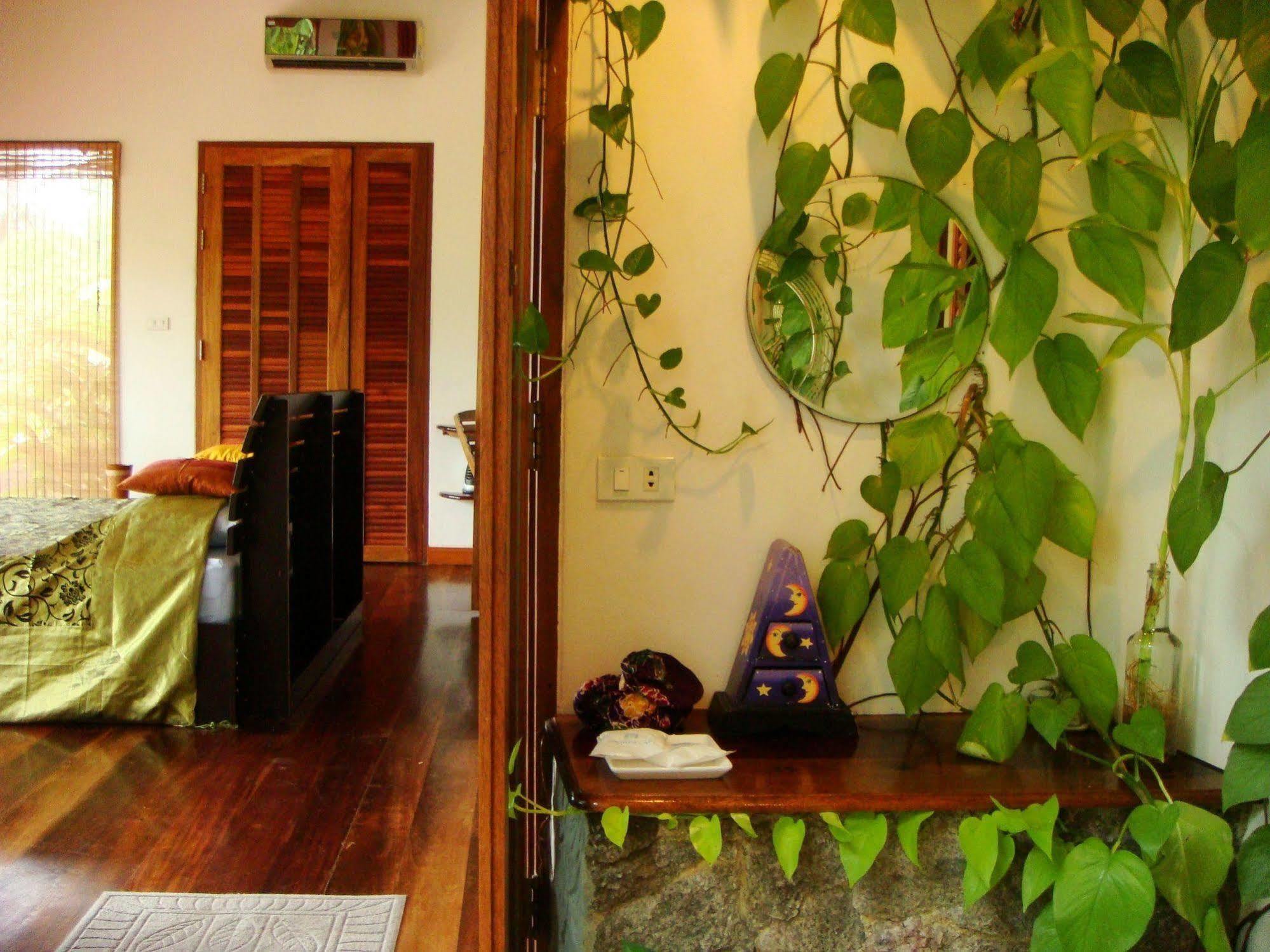 La Cigale Bed and Breakfast Koh Tao Exteriör bild